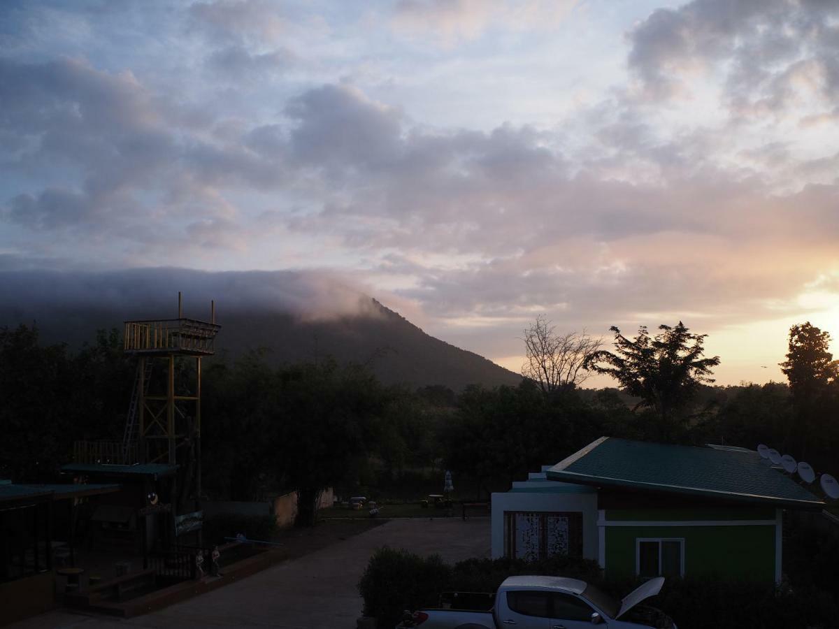 Chomduen Phu Kao Resort Non Sang Exterior photo