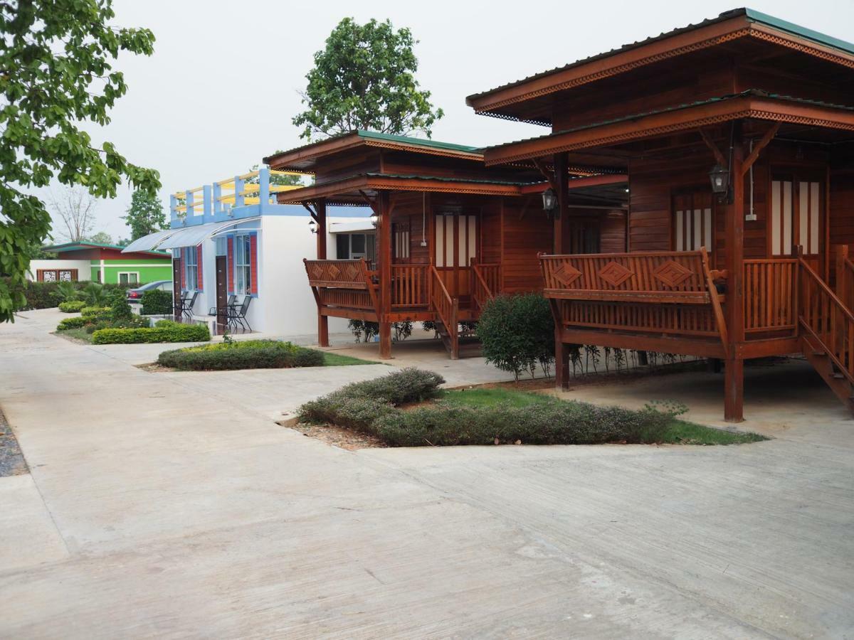 Chomduen Phu Kao Resort Non Sang Exterior photo